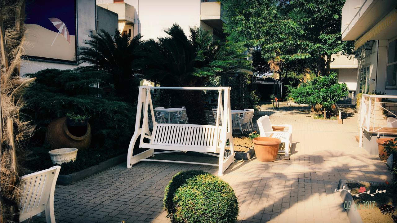 Claudia Residence アルバ・アドリアティカ エクステリア 写真